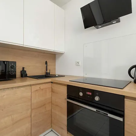 Stylish With Underground Parking And A Perfect Location By Renters Wrocław